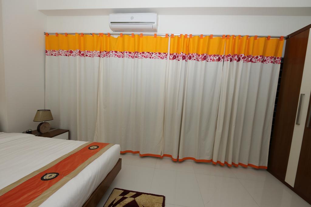 Naas Serviced Apartments Дакка Номер фото