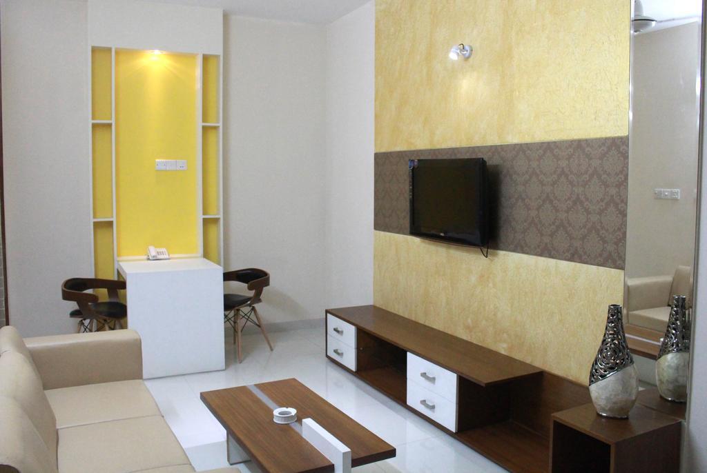 Naas Serviced Apartments Дакка Номер фото